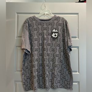 Nike KD Kevin Durant bowtie T-shirt size 2 XL good condition